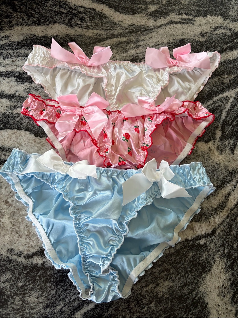 NWOT Coquette Satin Frilly ruffle Bow Panties Bundle Set lot of 3⁠ women's M